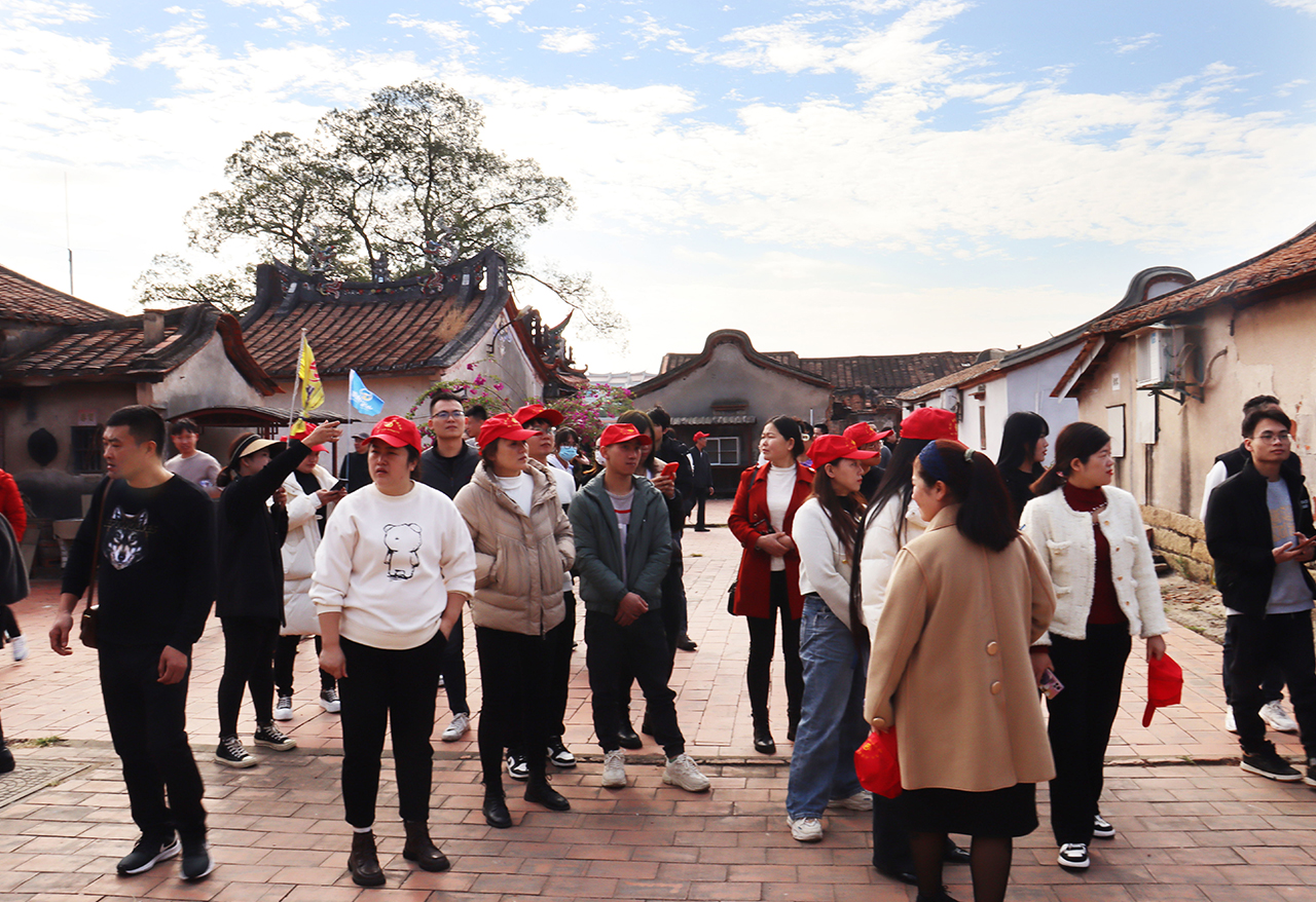 E23123123.jpg E23123123.jpg